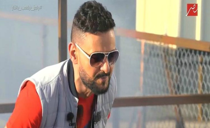 شاهدي ابن رامز جلال يُغنّي لوالده.. وهذا ردّ فعل رامز